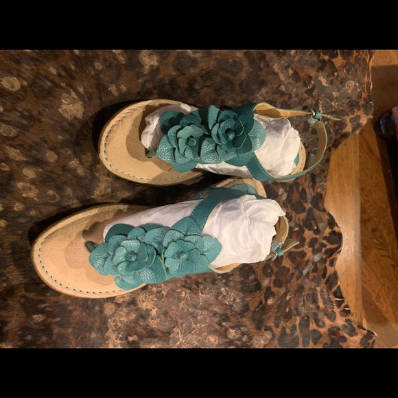 Born sandals - Picture 2 of 4